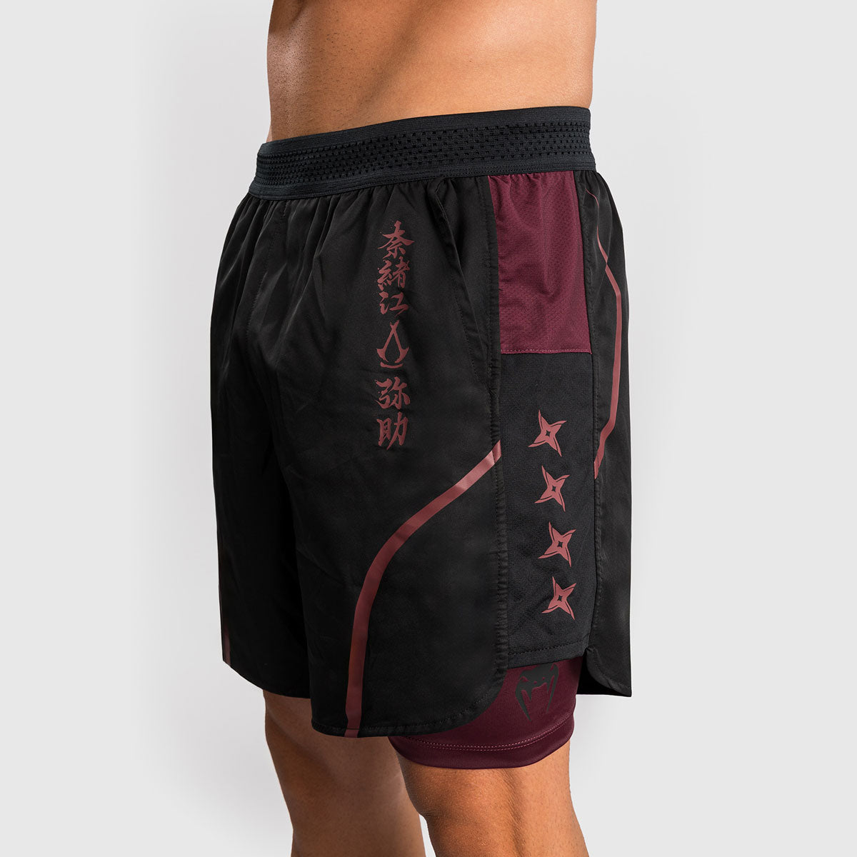 Trainingshorts Venum Assassin's Creed Shadows Rot-schwarz
