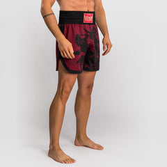Venum Assassin's Creed Shadows Kick-Thai-Shorts Burgunder-Schwarz