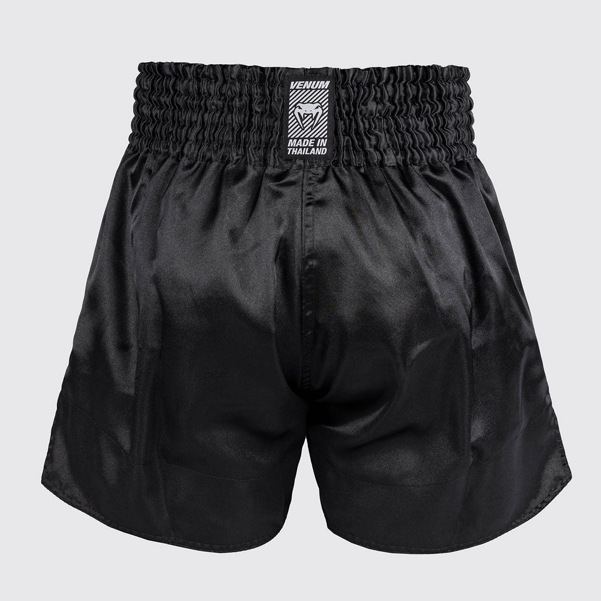 Venum Classic Evo Kick-Thai-Shorts Schwarz-Weiß