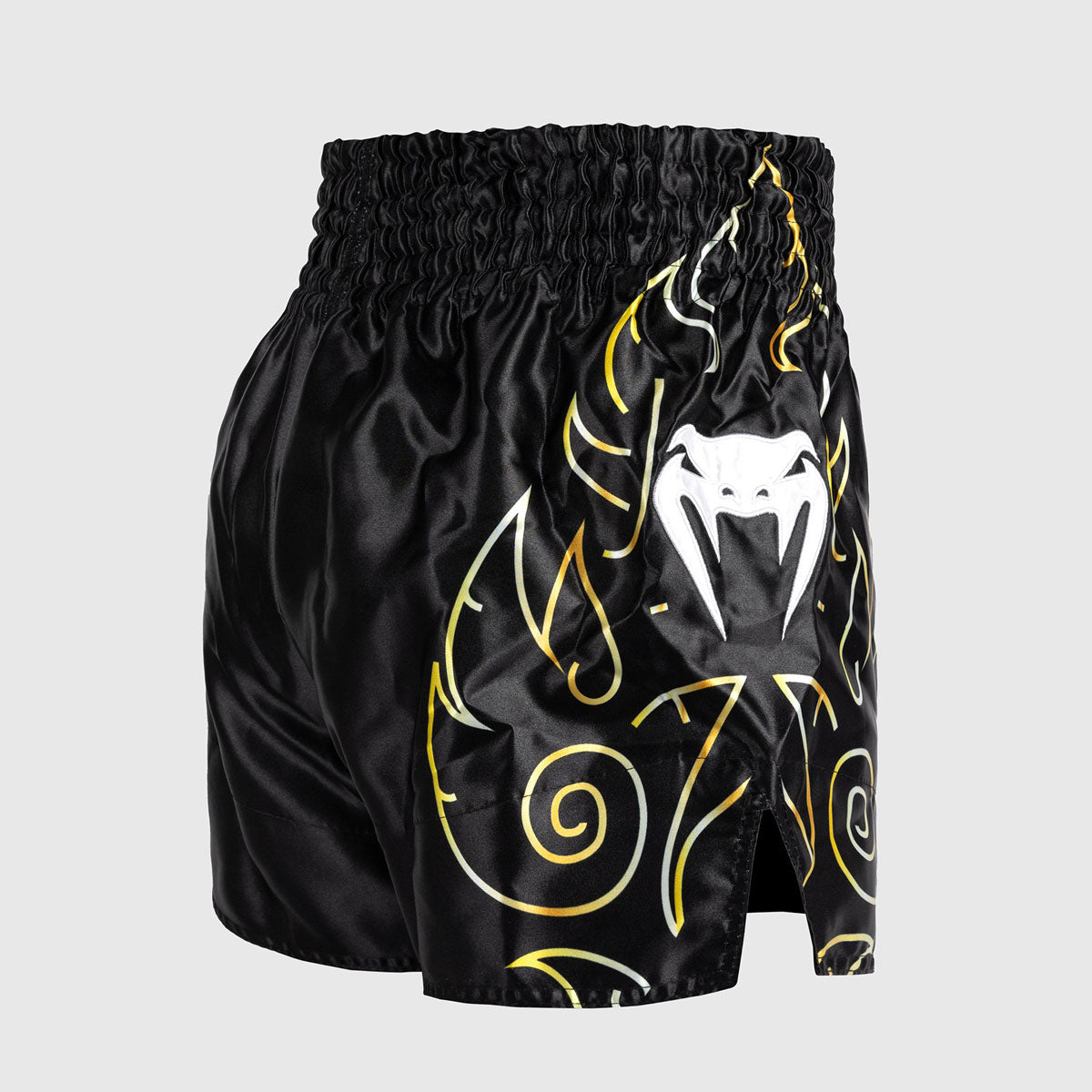 Venum VTC Flammen Kick-Thai-Shorts Schwarz-Gold