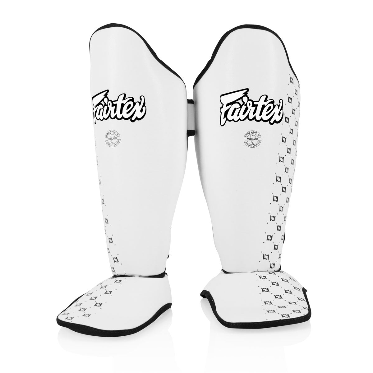 Schienbeinschoner Fairtex Wettbewerb SP5 mit weißen Fußstützen