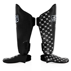 Schienbeinschoner Fairtex Wettbewerb SP5 mit schwarzen Fußstützen