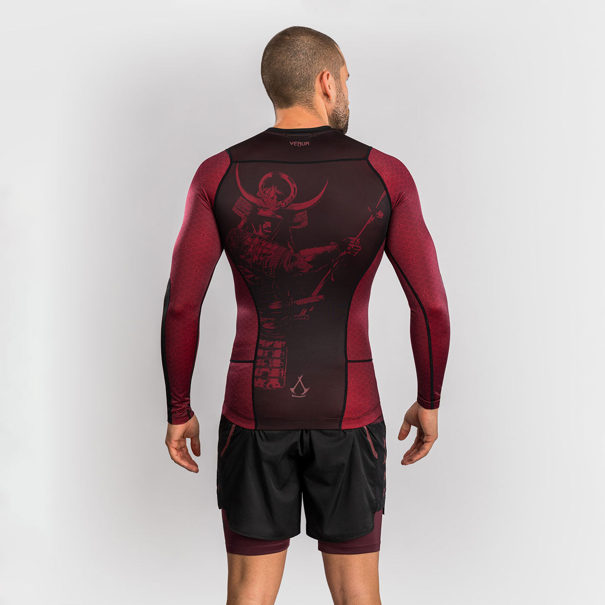 Venum Assassin's Creed Shadows langärmlig Rot-Schwarz