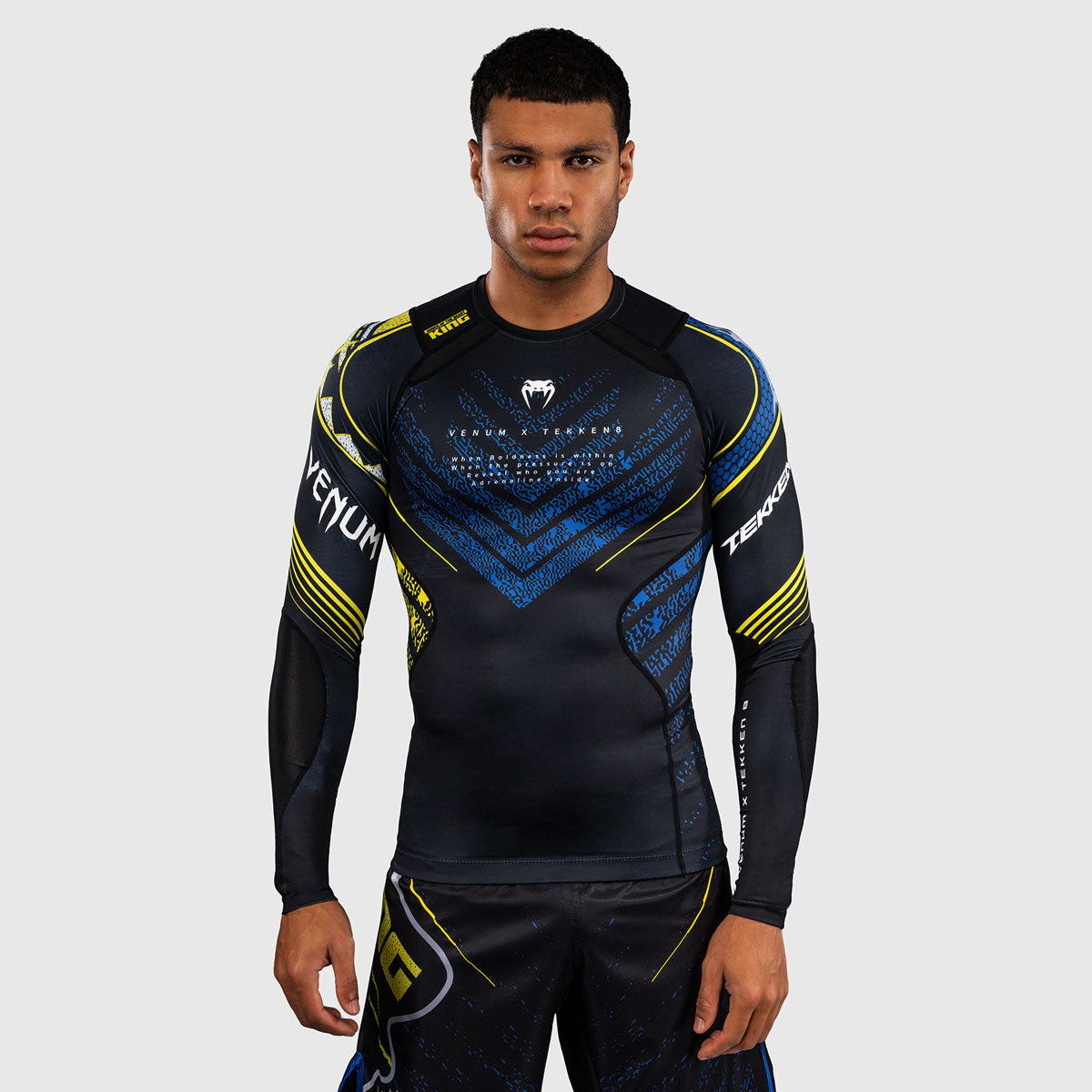Venum Tekken 8 King langärmlig Schwarz-Gelb