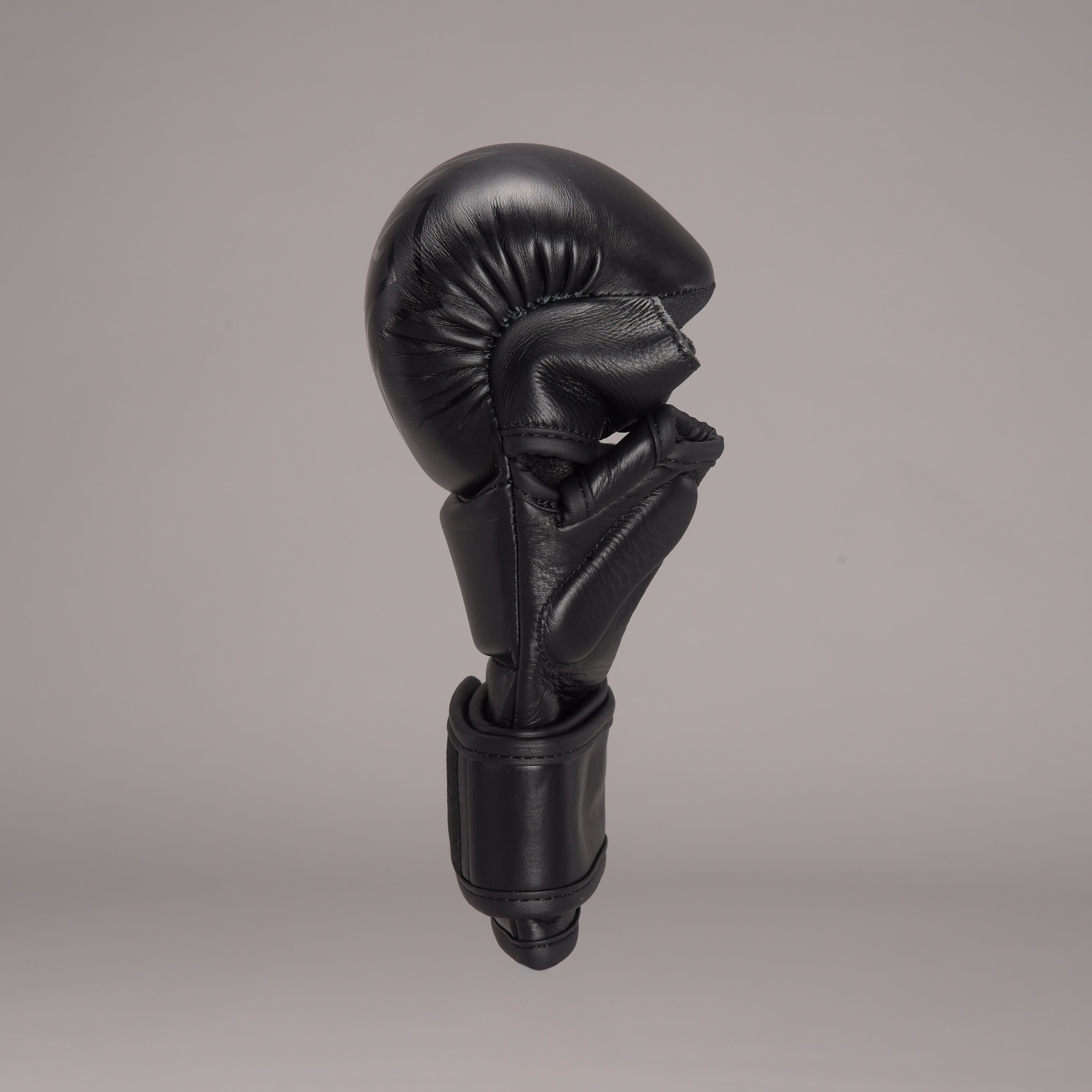 Joyagear Strike Thailand MMA Sparring Gloves Black/Black