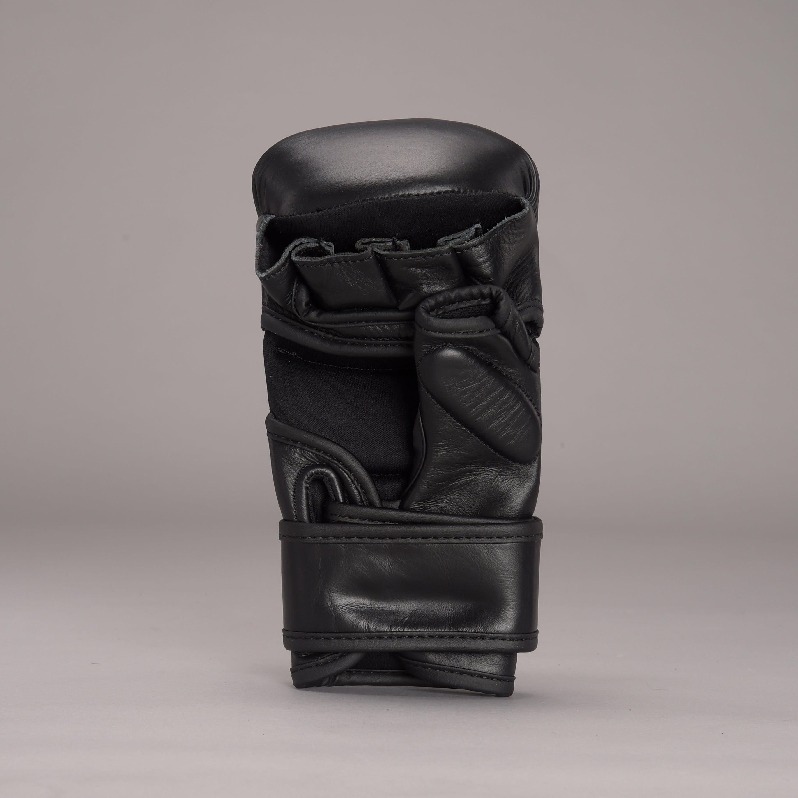 Joyagear Strike Thailand MMA Sparring Gloves Black/Black