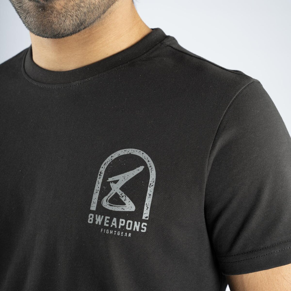 T-Shirt 8 Weapons Tombstone Schwarz