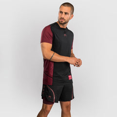 Venum Assassin's Creed Shadows Dry-Tech Rot-schwarz