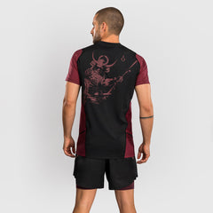 Venum Assassin's Creed Shadows Dry-Tech Rot-schwarz