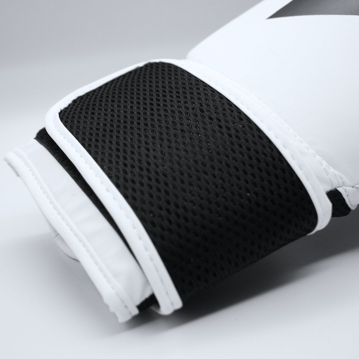 adidas Power 25 Training Gloves white/black