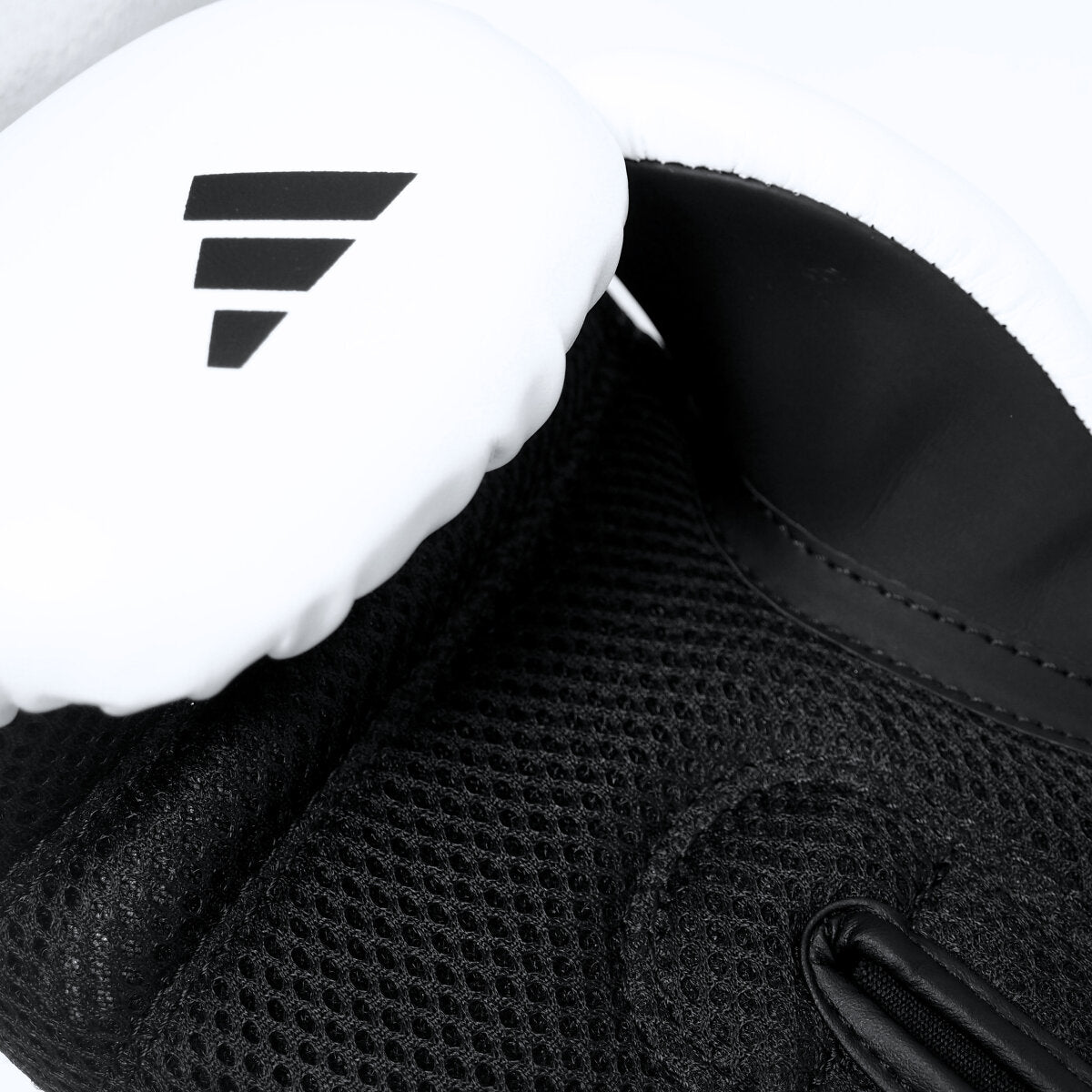 adidas Speed Tilt 200 white/black