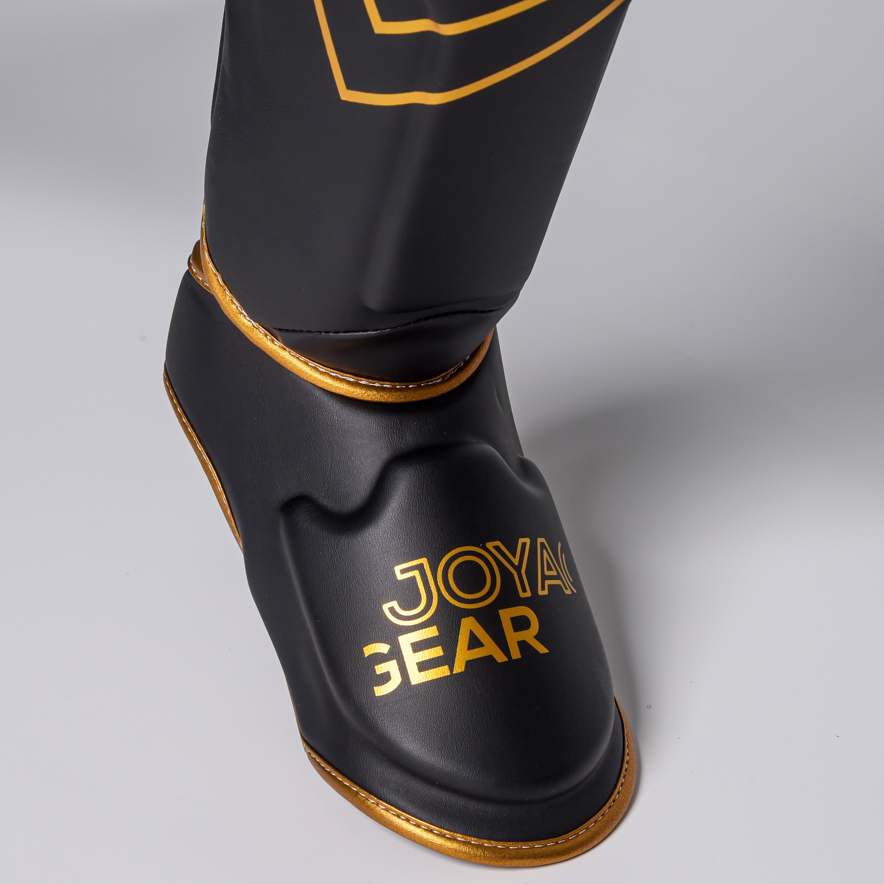 Joya Strike Shinguards -Black/Gold
