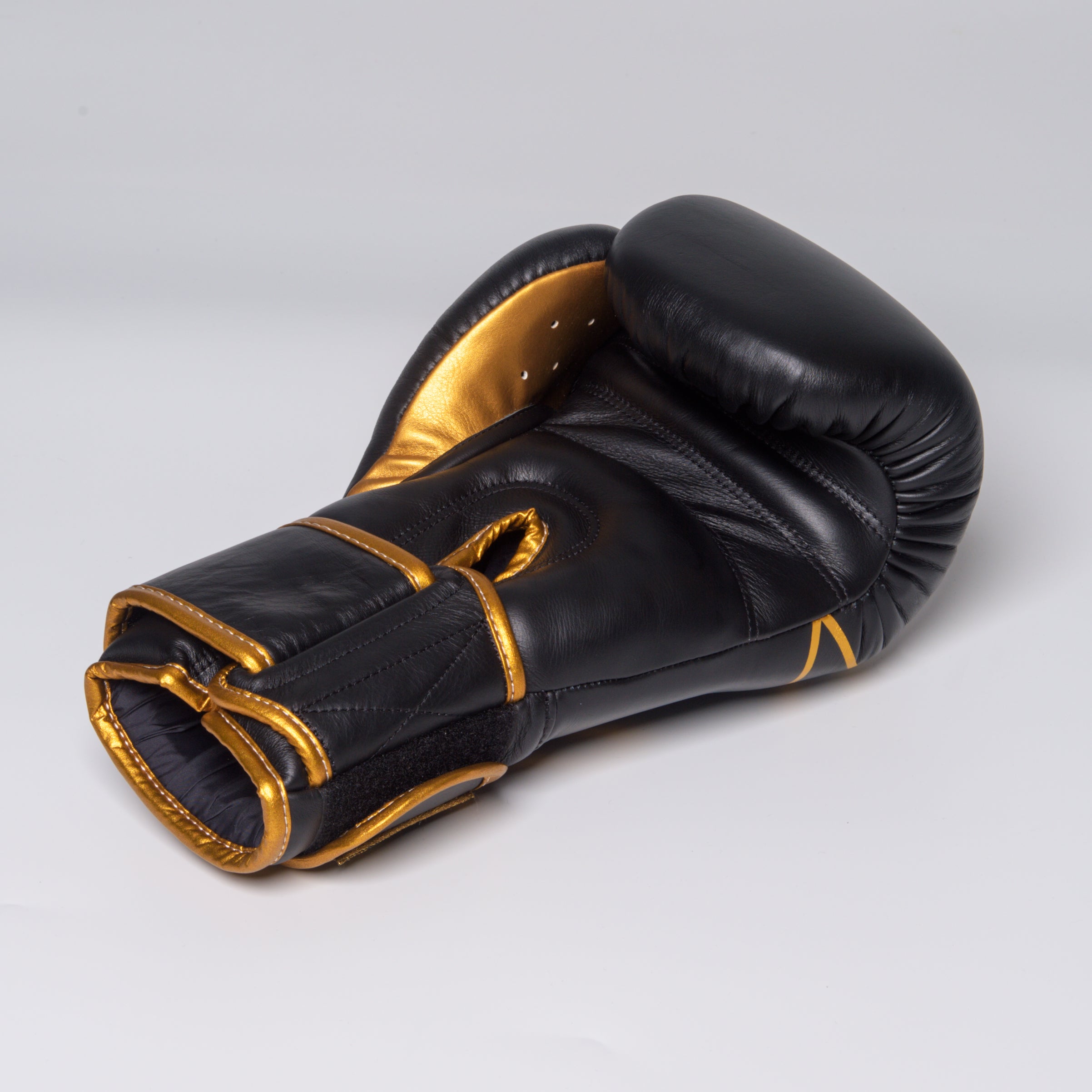 Joya Strike (Kick) Boxing Gloves - Black/Gold