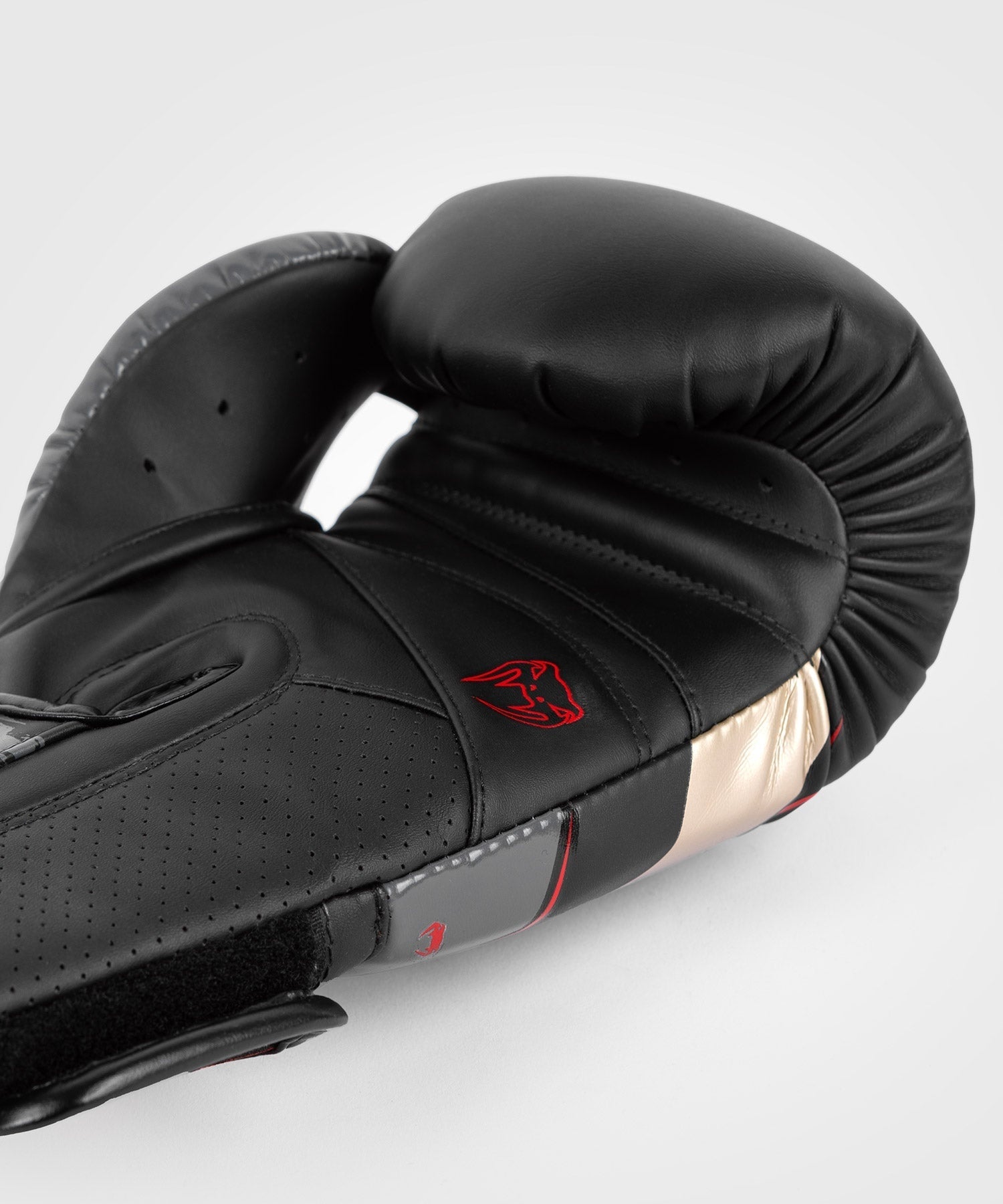 Venum Elite EVO