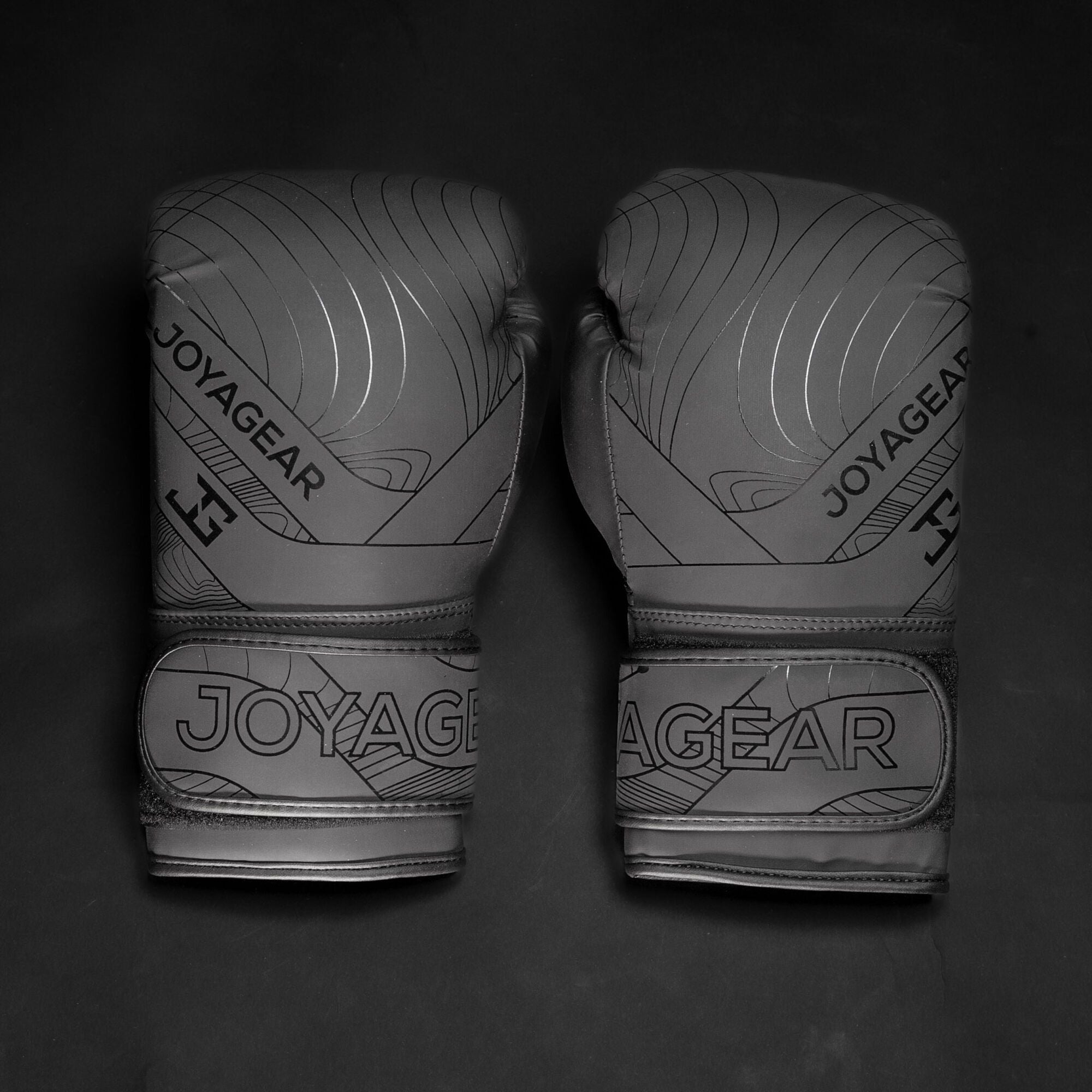 Joya ESSENTIAL Boxing Gloves - Black