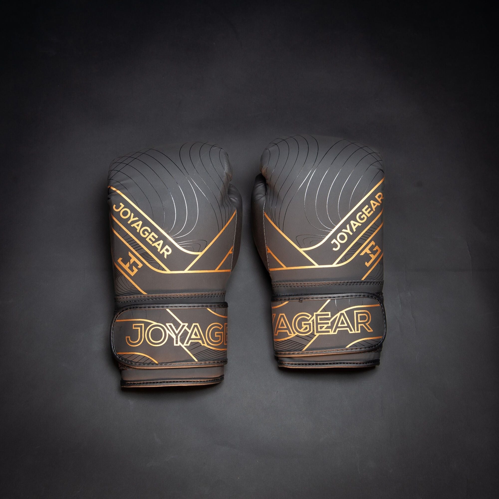 Joya ESSENTIAL Boxing Gloves - Black/GOLD