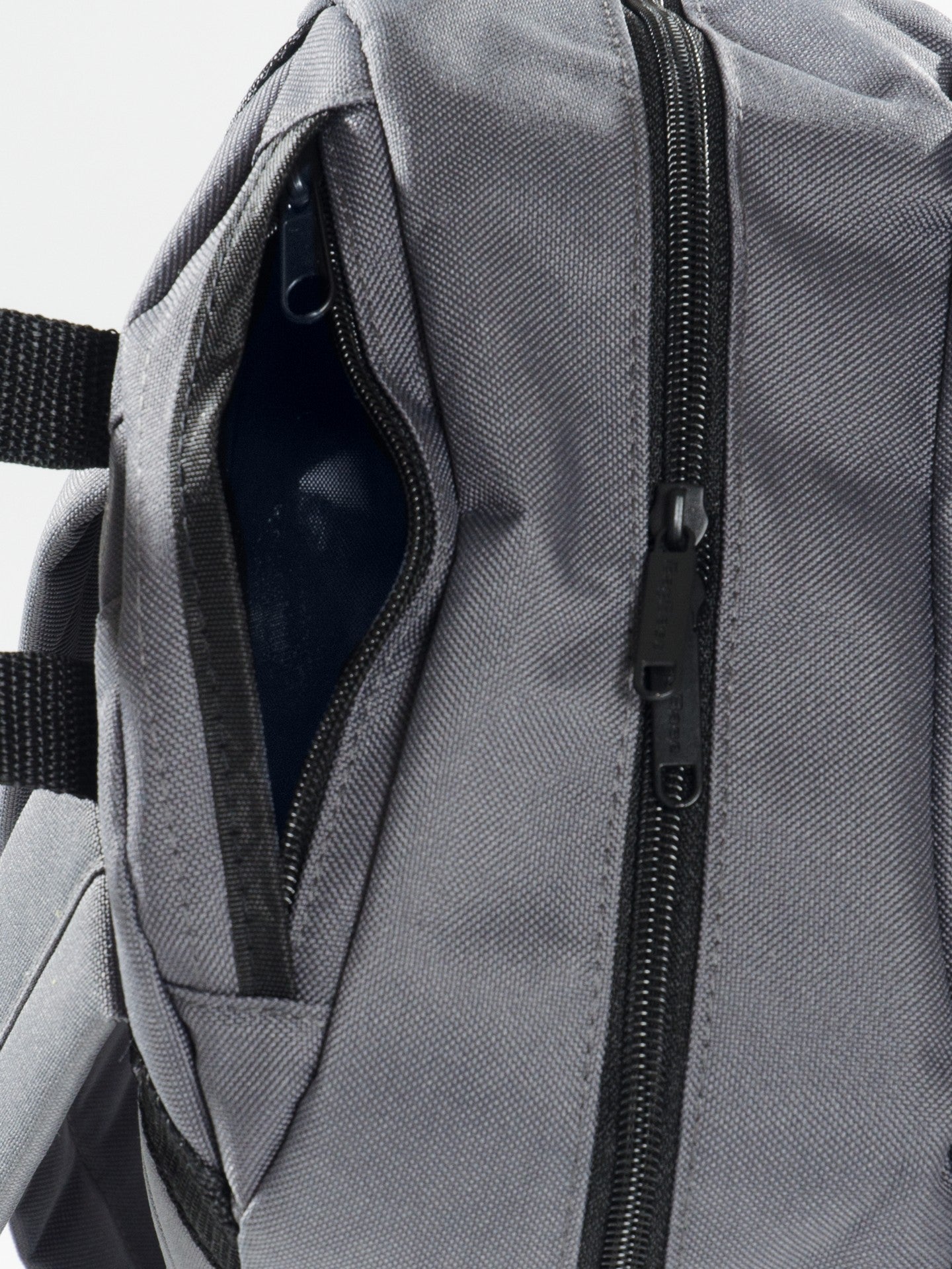 Backpack with embroidery NWTU