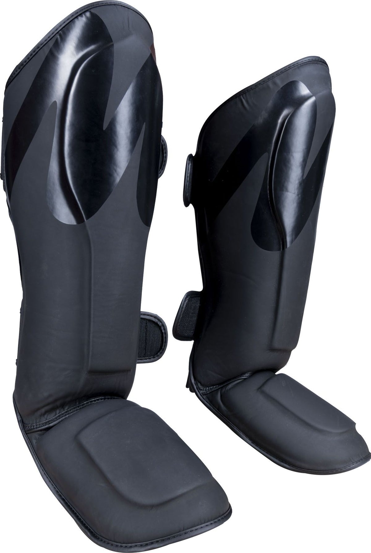 Schienbein- und Spannschutz „Wave Black´n´Black“