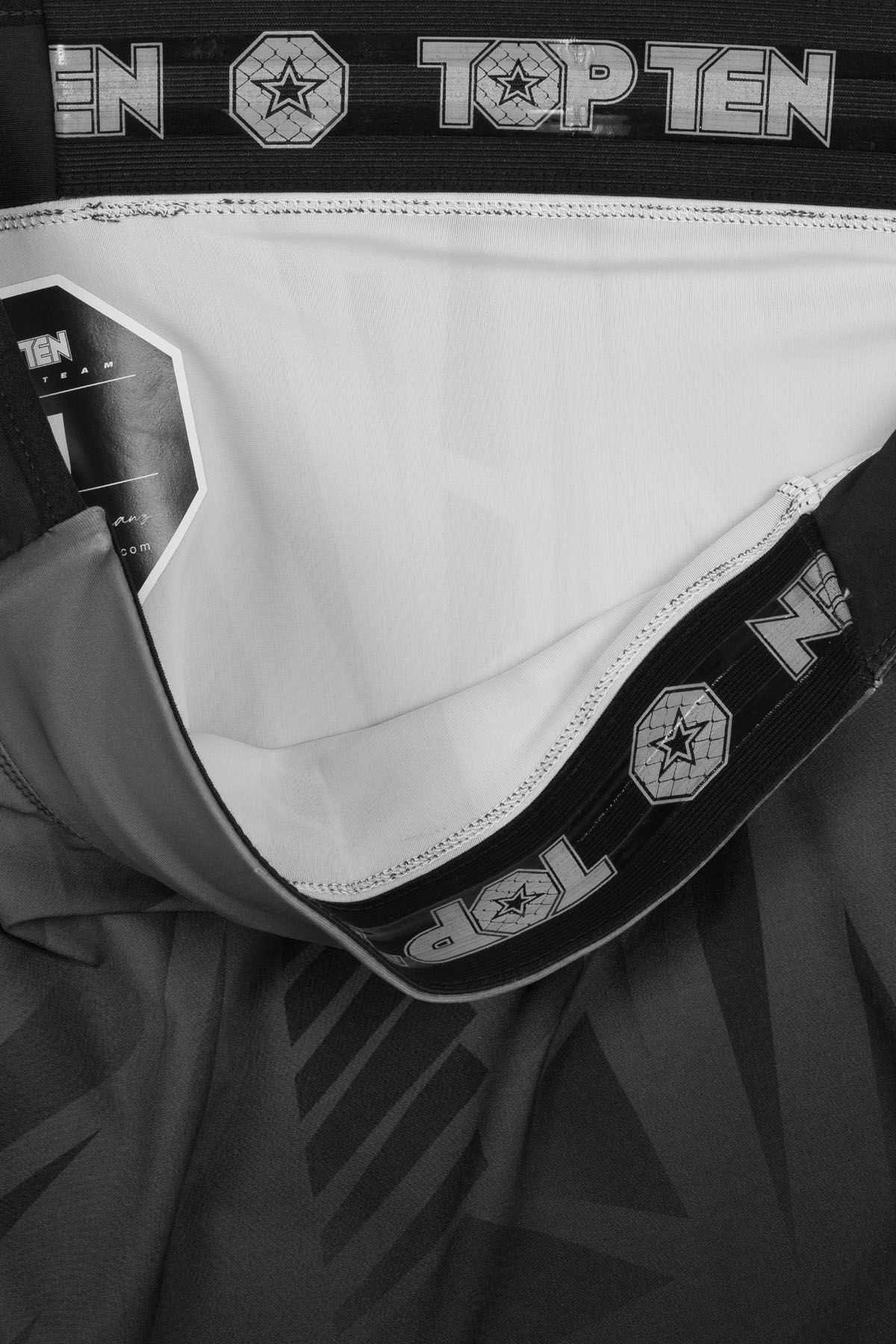 MMA Shorts „Borrado“ mit Innenhose