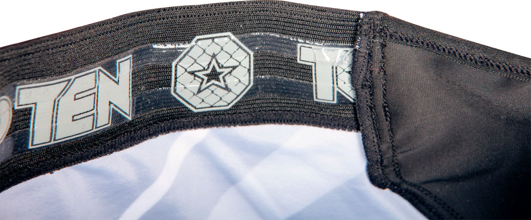 MMA-Shorts „BRAVE“